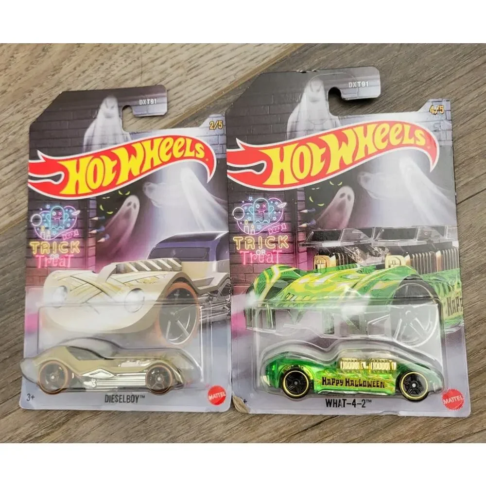 Hot Wheels Trick or Treat Halloween DXT91 Set of 2 cars NEW